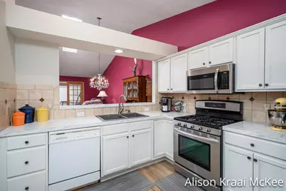 5923 W Lyn Haven Drive SE, Grand Rapids, MI 49512 - Photo 9