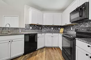 1215 Orchid Cir, Canton, MI 48187 - Photo 11