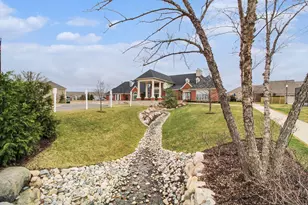 1215 Orchid Cir, Canton, MI 48187 - Photo 31