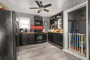 2023 Michael Ave SW, Wyoming, MI 49509 - Photo 5