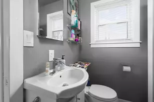 2023 Michael Ave SW, Wyoming, MI 49509 - Photo 11