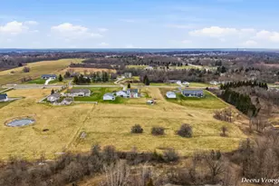 914 Jackson St SW, Grandville, MI 49418 - Photo 9