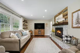254 Ridgewood Ct, Ionia, MI 48846 - Photo 3