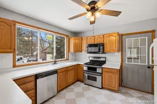 15285 Coleman Ave, Grand Haven, MI 49417 - Photo 11