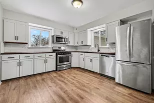 2479 Marcoux Ave, Muskegon, MI 49442 - Photo 7