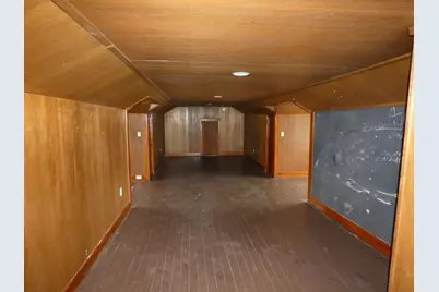 627 E Main Street, Benton Harbor, MI 49022 - Photo 17