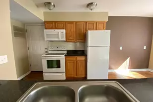 260 W Unadilla St, Pinckney, MI 48169 - Photo 9