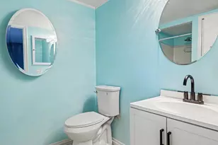 2070 Fort St, Trenton, MI 48183 - Photo 11