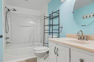 2070 Fort St, Trenton, MI 48183 - Photo 7