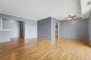 2070 Fort St, Trenton, MI 48183 - Photo 3