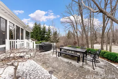 2520 Blackberry Lane NE, Grand Rapids, MI 49525 - Photo 5