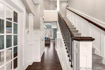 2520 Blackberry Lane NE, Grand Rapids, MI 49525 - Photo 9