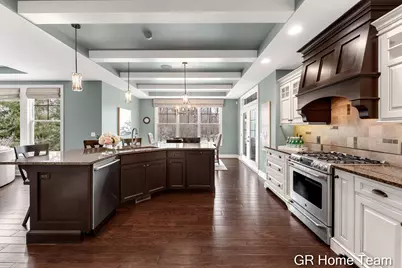 2520 Blackberry Lane NE, Grand Rapids, MI 49525 - Photo 11