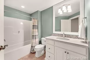 2520 Blackberry Ln NE, Grand Rapids, MI 49525 - Photo 59