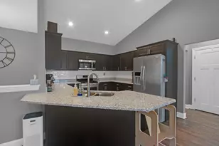 6177 Boulder Dr, Flushing, MI 48433 - Photo 13