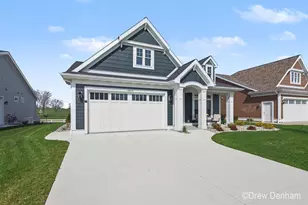 4219 Village Green Dr, Freeland, MI 48623 - Photo 5