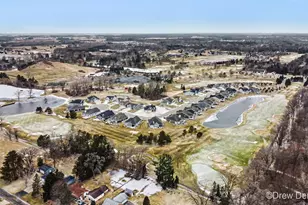 4219 Village Green Dr, Freeland, MI 48623 - Photo 33