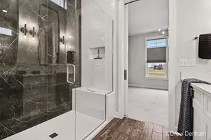 4219 Village Green Dr, Freeland, MI 48623 - Photo 27