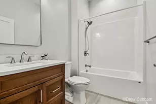 4219 Village Green Dr, Freeland, MI 48623 - Photo 21