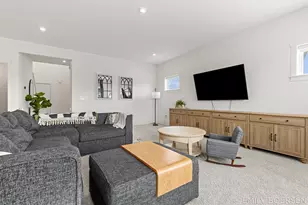 4183 Springhill Dr, Hudsonville, MI 49426 - Photo 9