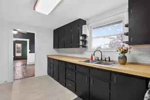 2636 Hickory St, Jackson, MI 49202 - Photo 13