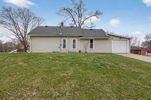 2636 Hickory St, Jackson, MI 49202 - Photo 3