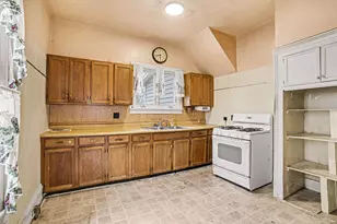 108 S Michigan Ave, Vicksburg, MI 49097 - Photo 3