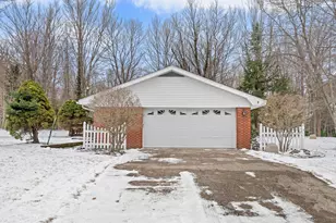 2095 Lakeshore Dr, Fennville, MI 49408 - Photo 41