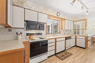 2095 Lakeshore Dr, Fennville, MI 49408 - Photo 15