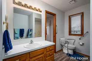 6779 Leisure Creek Dr SE, Caledonia, MI 49316 - Photo 13