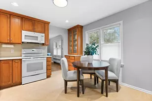 1407 Marlborough Dr, Ann Arbor, MI 48104 - Photo 7