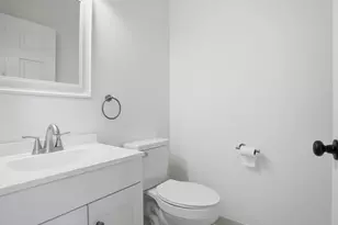 36580 N Pointe Dr, New Baltimore, MI 48047 - Photo 25