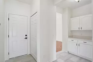 36580 N Pointe Dr, New Baltimore, MI 48047 - Photo 21