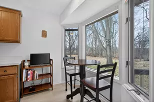 2811 S Wood Dale Dr, Jackson, MI 49203 - Photo 15