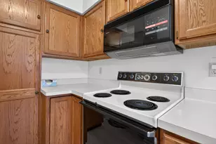 2811 S Wood Dale Dr, Jackson, MI 49203 - Photo 19