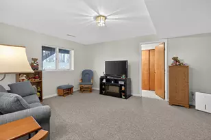 2811 S Wood Dale Dr, Jackson, MI 49203 - Photo 47