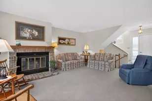 2811 S Wood Dale Dr, Jackson, MI 49203 - Photo 7