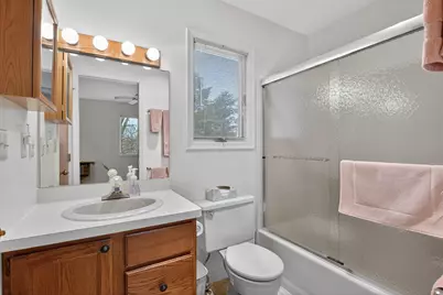 2811 S Wooddale Drive, Jackson, MI 49203 - Photo 37