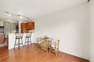 723 Skynob Dr, Ann Arbor, MI 48105 - Photo 11