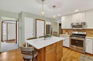 2719 Pine Dunes Dr SW, Wyoming, MI 49418 - Photo 11