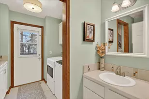 2719 Pine Dunes Dr SW, Wyoming, MI 49418 - Photo 21