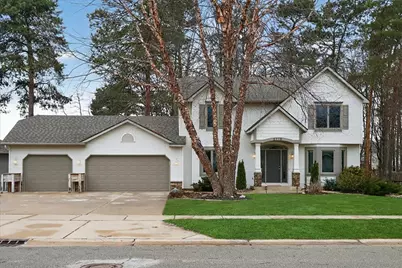 2719 Pine Dunes Drive SW, Wyoming, MI 49418 - Photo 3