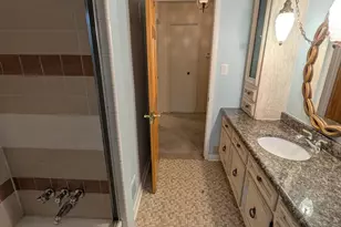 11235 Common Rd, Warren, MI 48093 - Photo 13