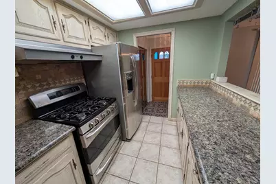 11235 Common Road, Warren, MI 48093 - Photo 9