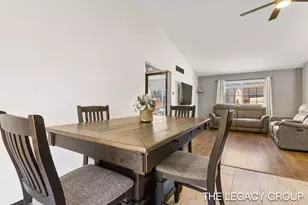 651 S 160th Ave, Holland, MI 49423 - Photo 7