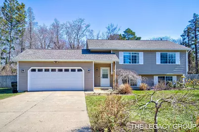 651 S 160th Avenue, Holland, MI 49423 - Photo 1