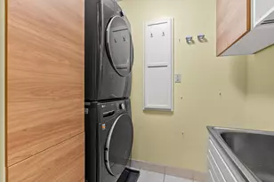 1070 N 3rd St, Kalamazoo, MI 49009 - Photo 21