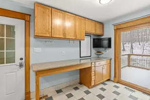 1070 N 3rd St, Kalamazoo, MI 49009 - Photo 17