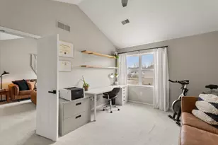 709 Fieldstone Cir W, Chelsea, MI 48118 - Photo 21