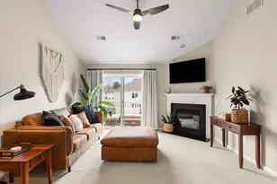 709 Fieldstone Cir W, Chelsea, MI 48118 - Photo 19